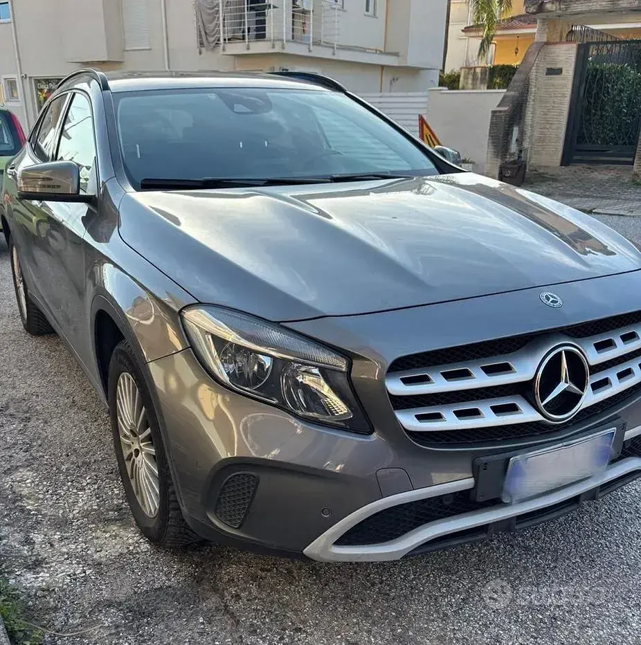 Usata Mercedes GLA200 136 CV (100 kW) 2018 SUV