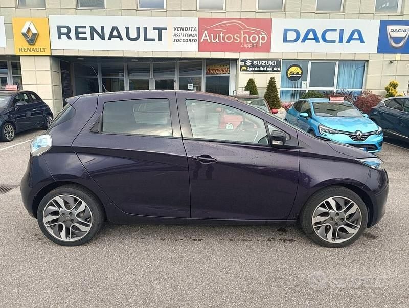 Usata Renault Zoe Intens 80 kW (109 CV) 2019 Nero Utilitaria