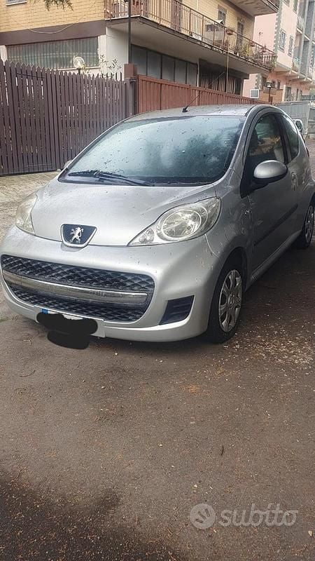 Usata Peugeot 107 2011 Utilitaria