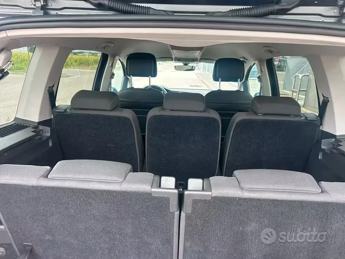 Usata VW Touran 115 CV (84 kW) 2017 Bluazzurro Monovolume