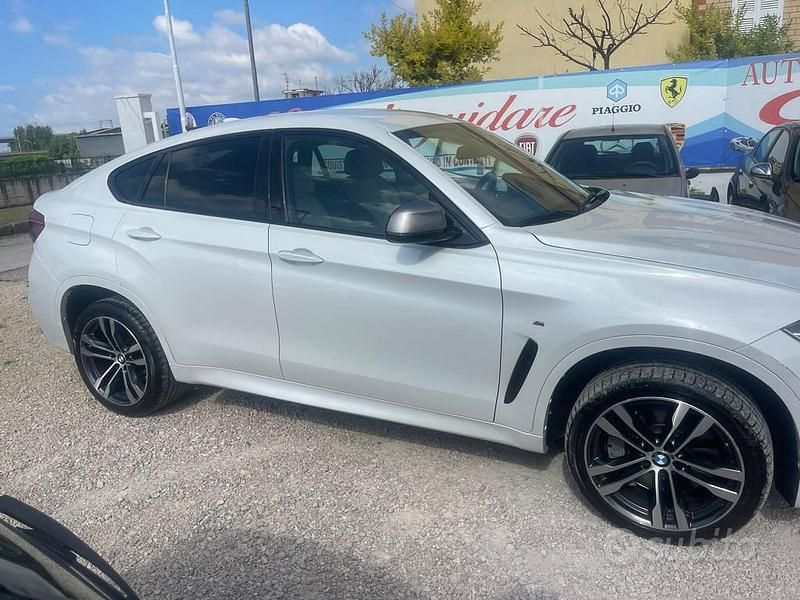 Begagnad BMW X6 M50 381 HK (280 kW) 2015 Vit SUV