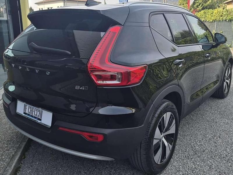 Usata Volvo XC40 Core 197 CV (144 kW) 2022 Nero SUV