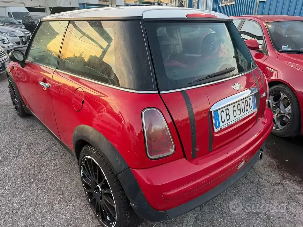 Usata Mini Cooper 116 CV (85 kW) 2002 Utilitaria