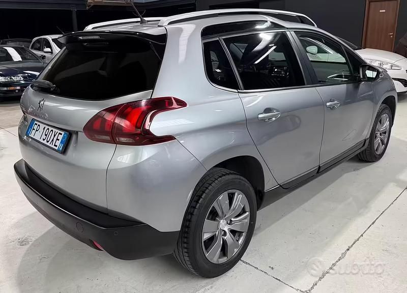 Usata Peugeot 2008 Active 99 CV (72 kW) 2018 Grigio SUV