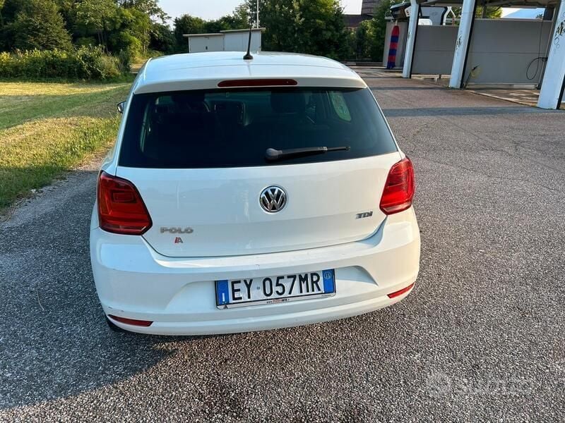 Usata VW Polo 75 CV (55 kW) 2015 Bianco Utilitaria