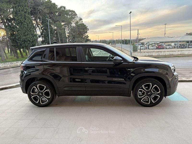 Usata Jeep Avenger 101 CV (74 kW) 2023 Nero SUV
