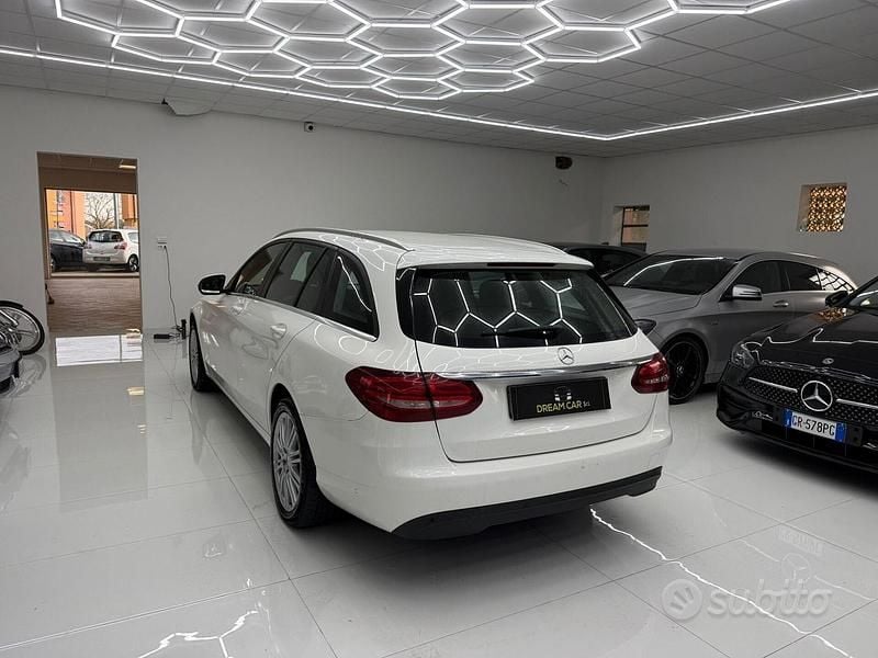Usata Mercedes C220 Exclusive 170 CV (125 kW) 2015 Bianco Station wagon