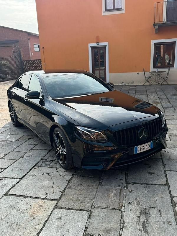 Usata Mercedes E220 2020 Nero Berlina