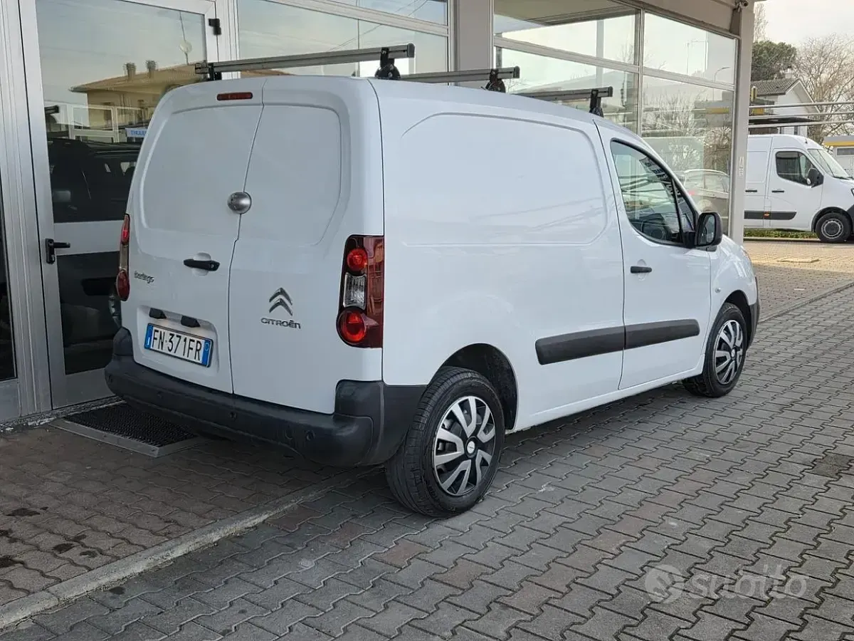 Usata Citroën Berlingo 99 CV (72 kW) 2018 Bianco Monovolume