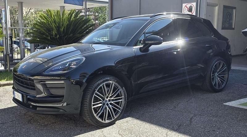 Usata Porsche Macan 265 CV (194 kW) 2023 Nero SUV