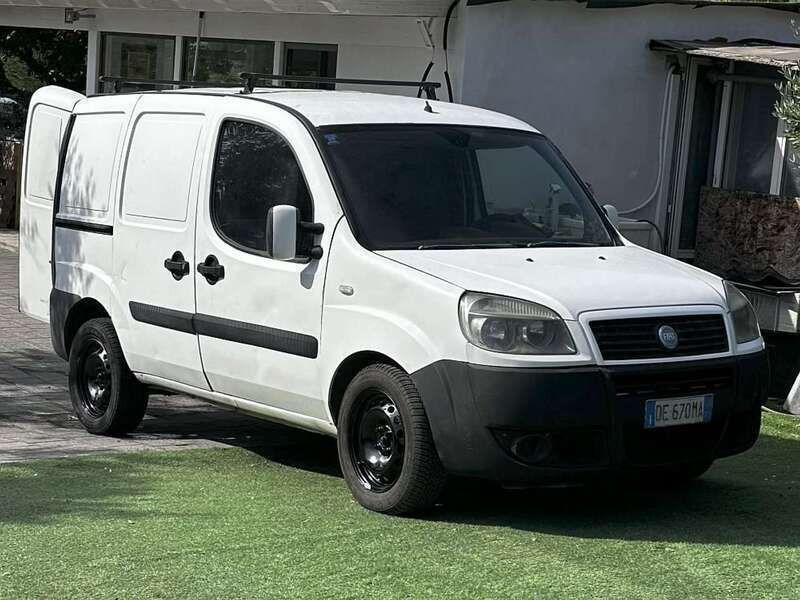 Bianco Usata 2006 Fiat Doblò Monovolume | 3490 € (Buon prezzo) - Immagine 1/4