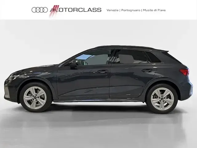 Usata Audi A3 Ambiente 150 CV (110 kW) 2024 Grigio Berlina