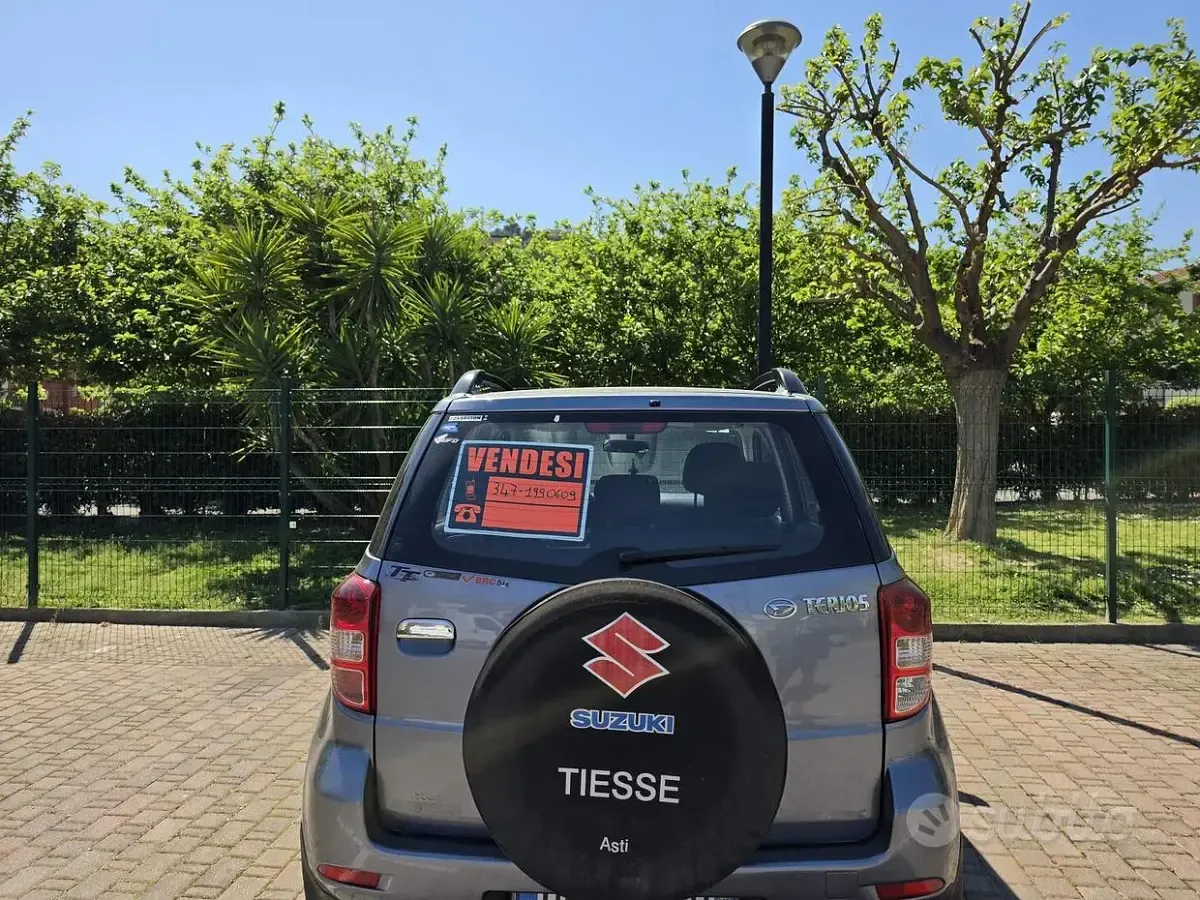Usata Daihatsu Terios 105 CV (77 kW) 2007 Blu SUV