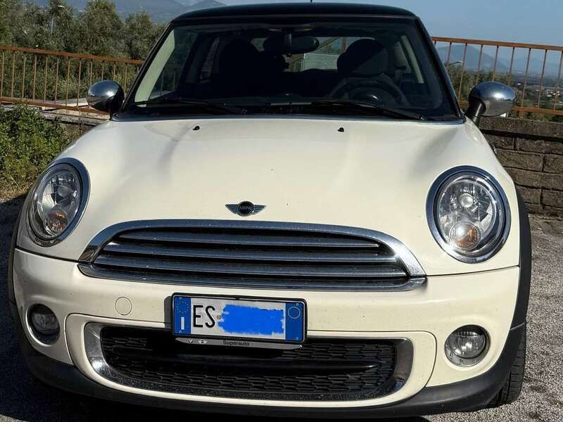 Beige Usata 2013 Mini One D Due volumi | 6000 € (Ottimo prezzo) - Immagine 1/4