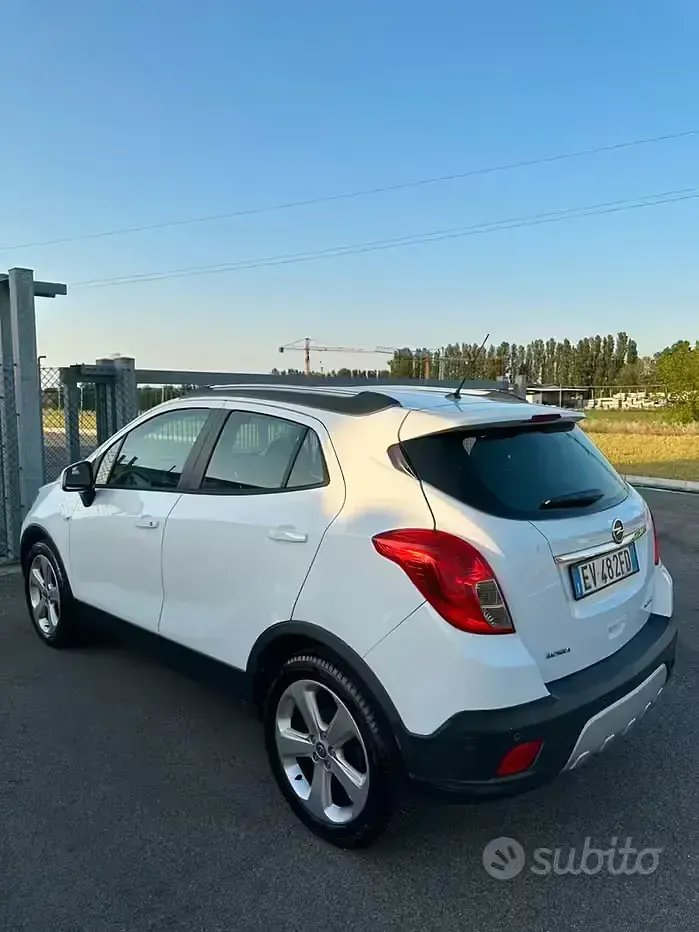 Usata Opel Mokka 140 CV (102 kW) 2014 Bianco SUV