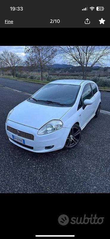 Usata Fiat Grande Punto 90 CV (66 kW) 2009 Bianco Utilitaria