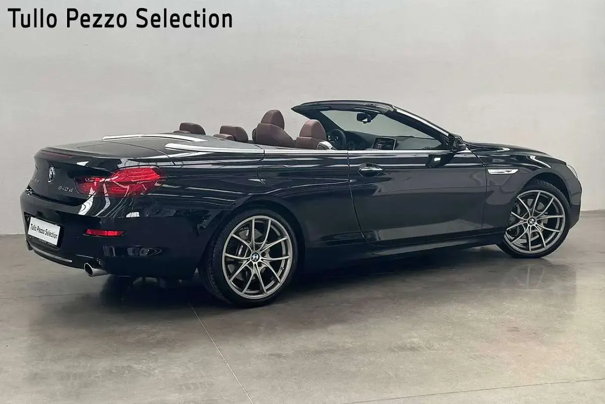 Usata BMW 640 Cabriolet Luxury Line 313 CV (230 kW) 2016 Saphir schwarzal metallizzato Cabrio