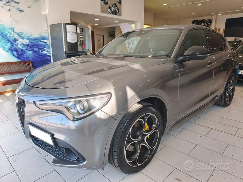 Usata Alfa Romeo Stelvio Veloce 210 CV (154 kW) 2021 Grigio SUV