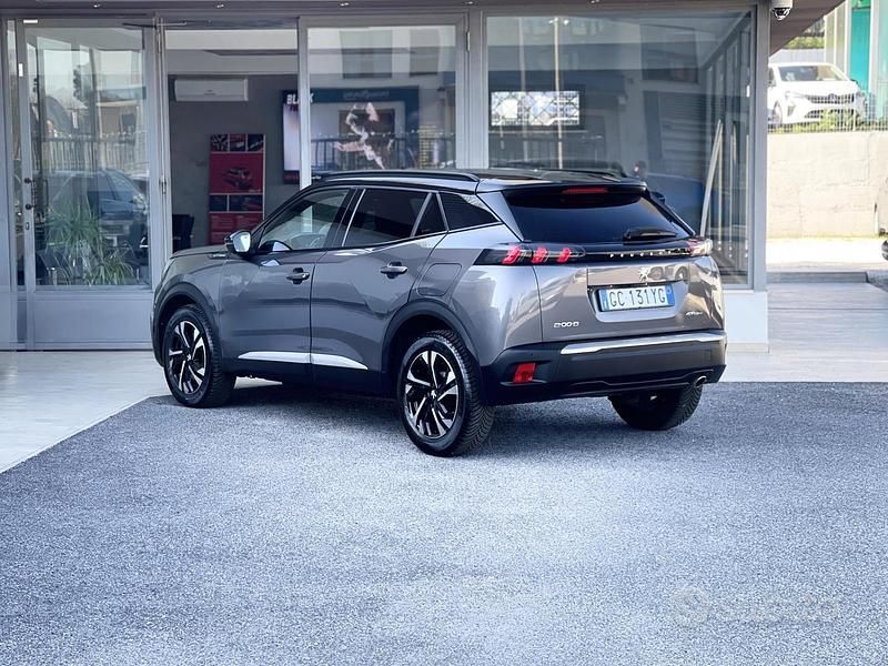 Usata Peugeot 2008 GT-line 131 CV (96 kW) 2020 Grigio SUV