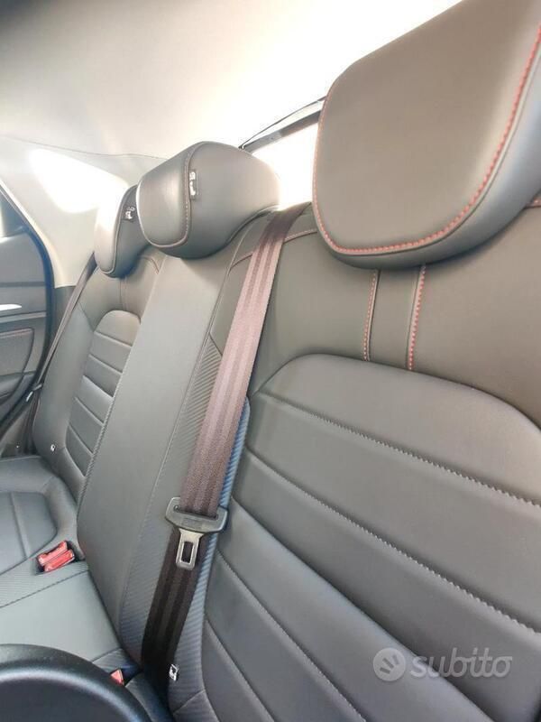 Usata MG ZS 106 CV (77 kW) 2024 Berlina