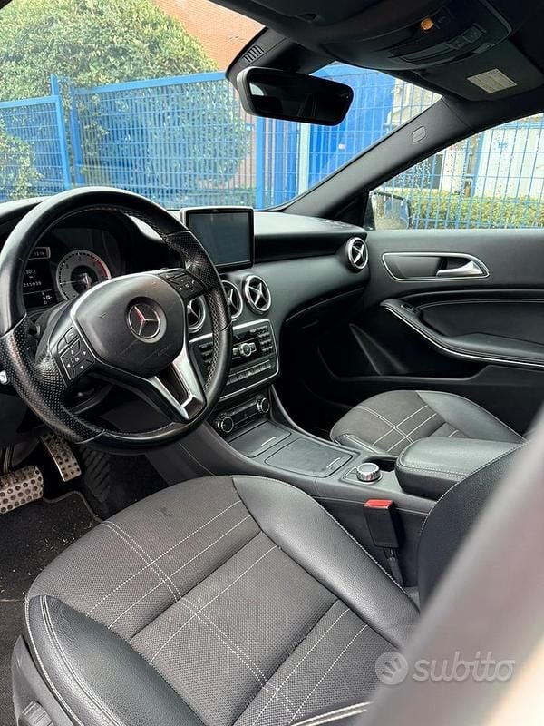 Usata Mercedes A200 136 CV (100 kW) 2012 Bianco Berlina