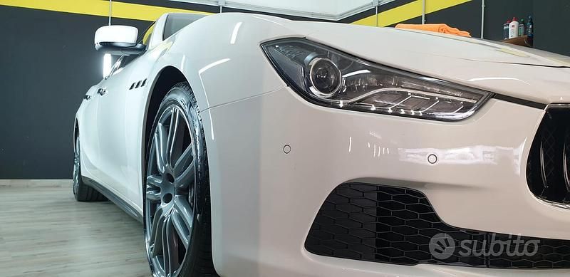 Usata Maserati Ghibli 275 CV (202 kW) 2015 Bianco Berlina