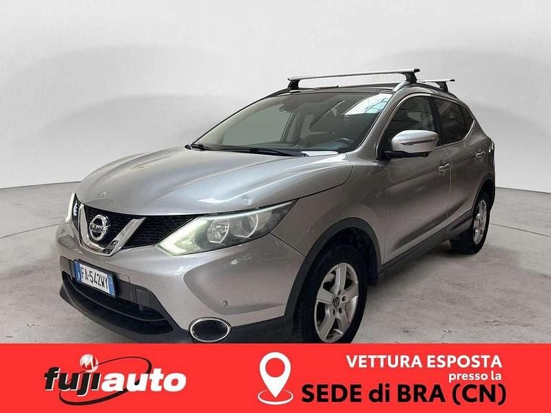 Argento Usata 2015 Nissan Qashqai 360º SUV | 6900 € (Super prezzo) - Immagine 1/4