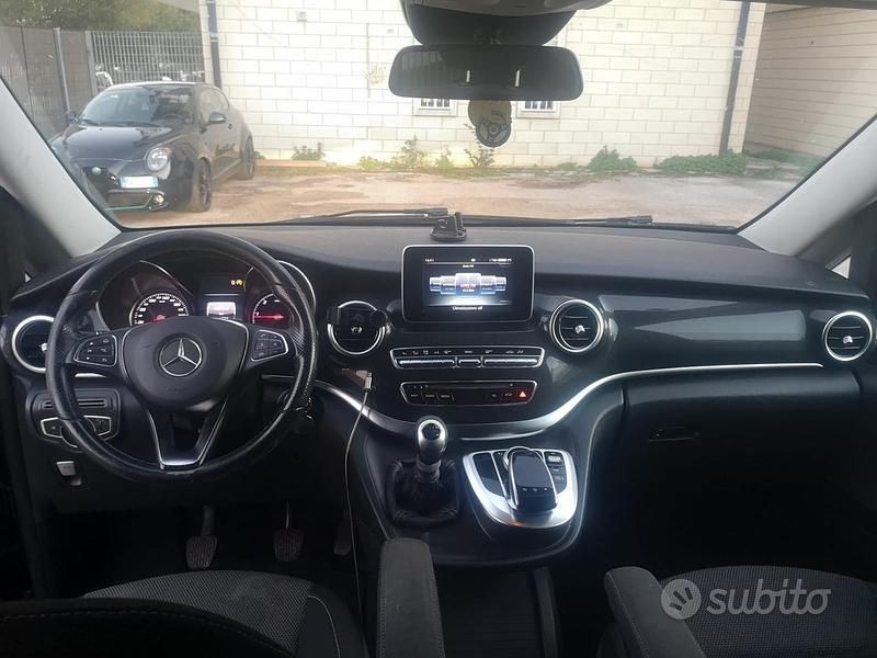 Usata Mercedes V220 163 CV (119 kW) 2015 Marrone Monovolume