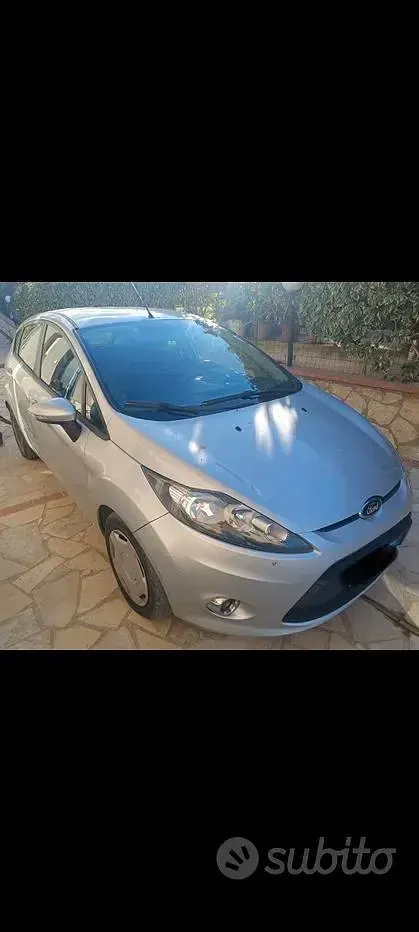 Usata Ford Fiesta Titanium 95 CV (69 kW) 2012 Utilitaria