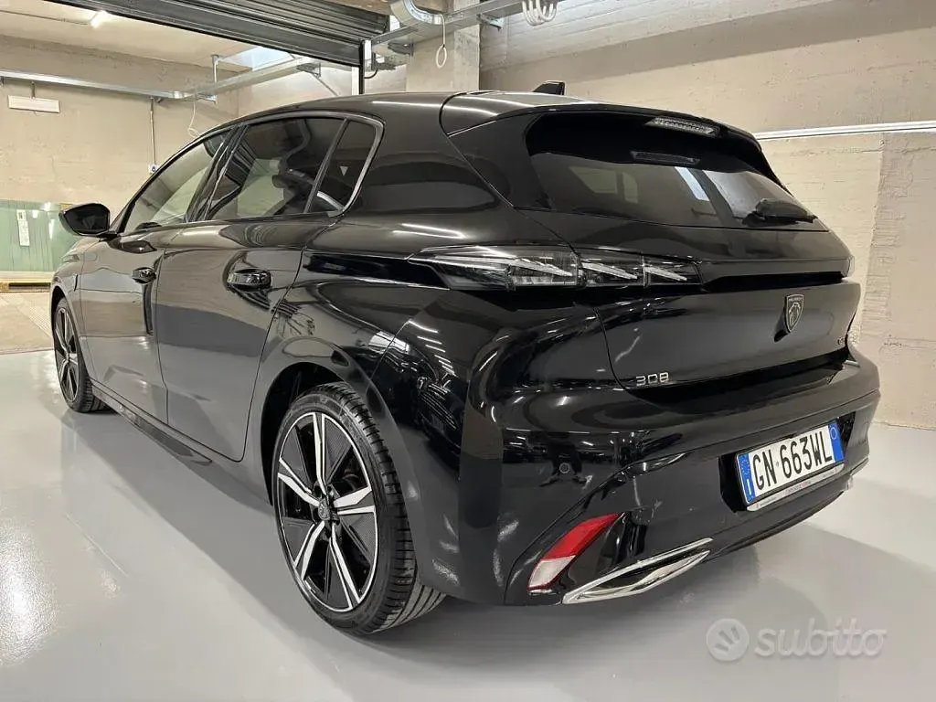 Usata Peugeot 308 GT 131 CV (96 kW) 2023 Nero Berlina