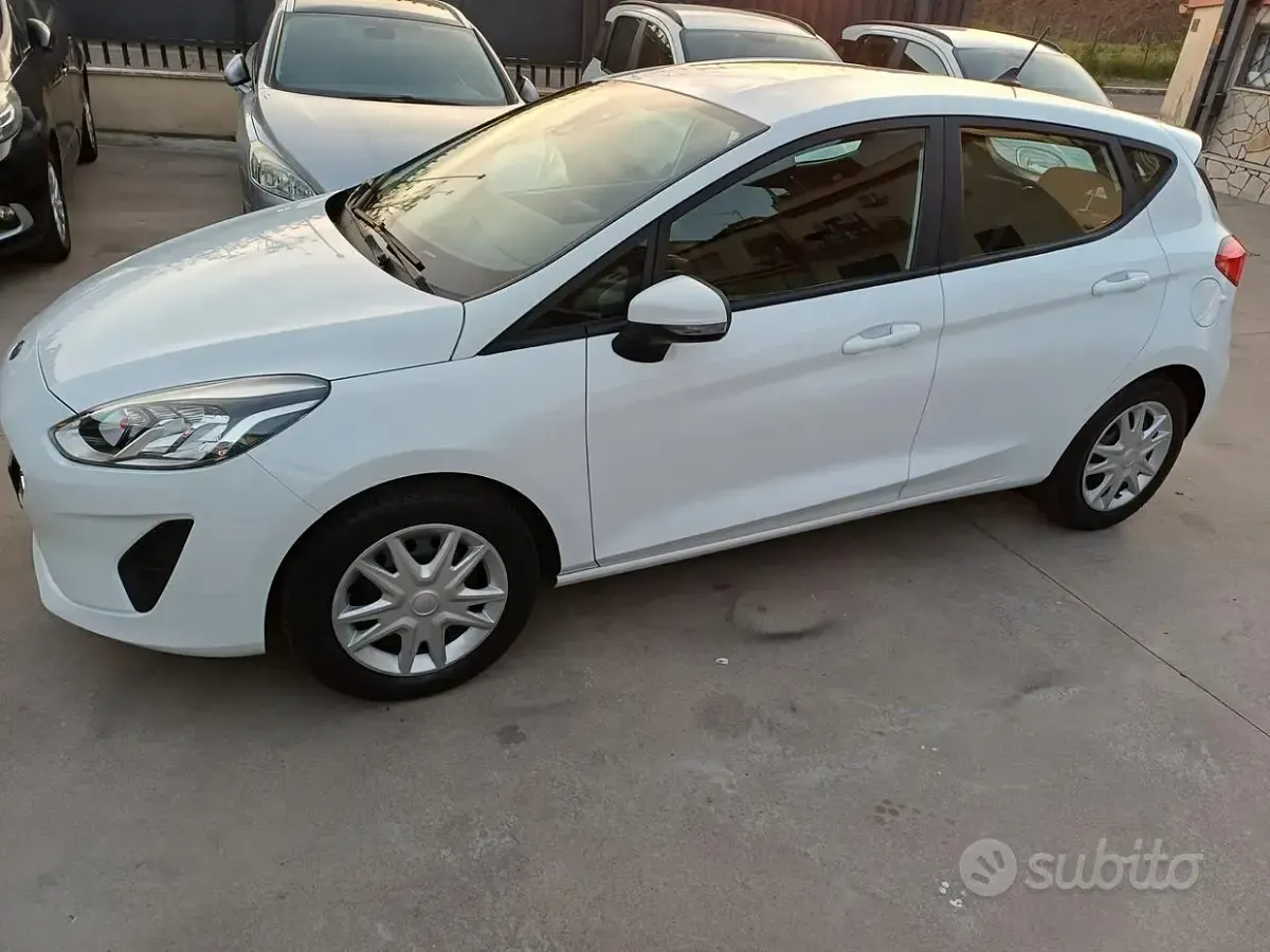 Usata Ford Fiesta Titanium 75 CV (55 kW) 2022 Bianco Utilitaria