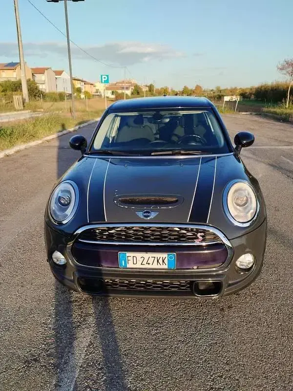 Usata Mini Cooper SD Business 170 CV (125 kW) 2016 Blu/azzurro Utilitaria