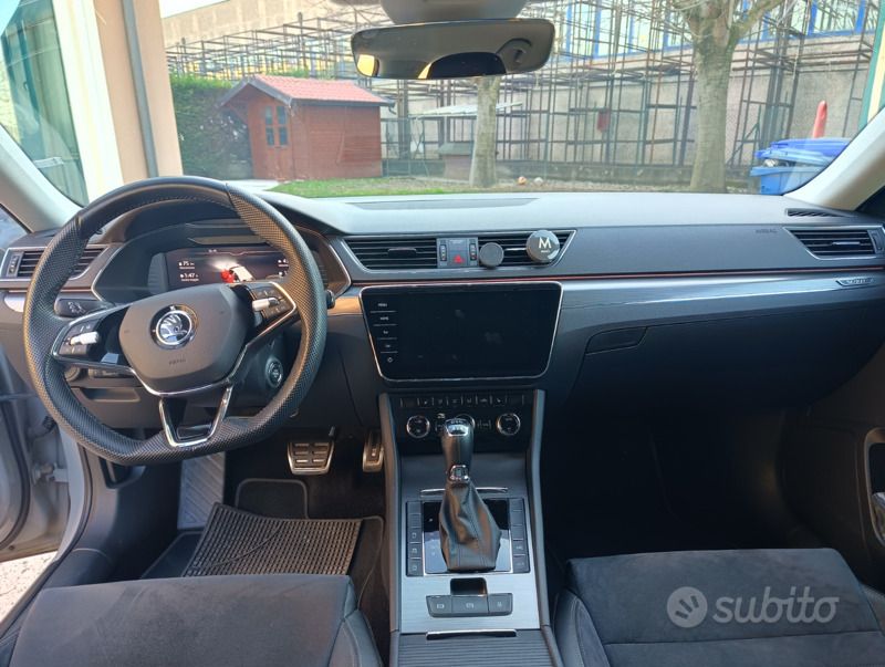 Usata 2021 Skoda Superb Scout 4x4 Station wagon | 22.000 € (Molto cara) - Immagine 1/4