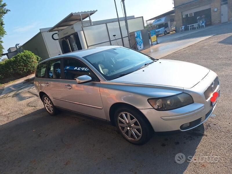 Usata Volvo V50 136 CV (100 kW) 2006 Grigio Station wagon