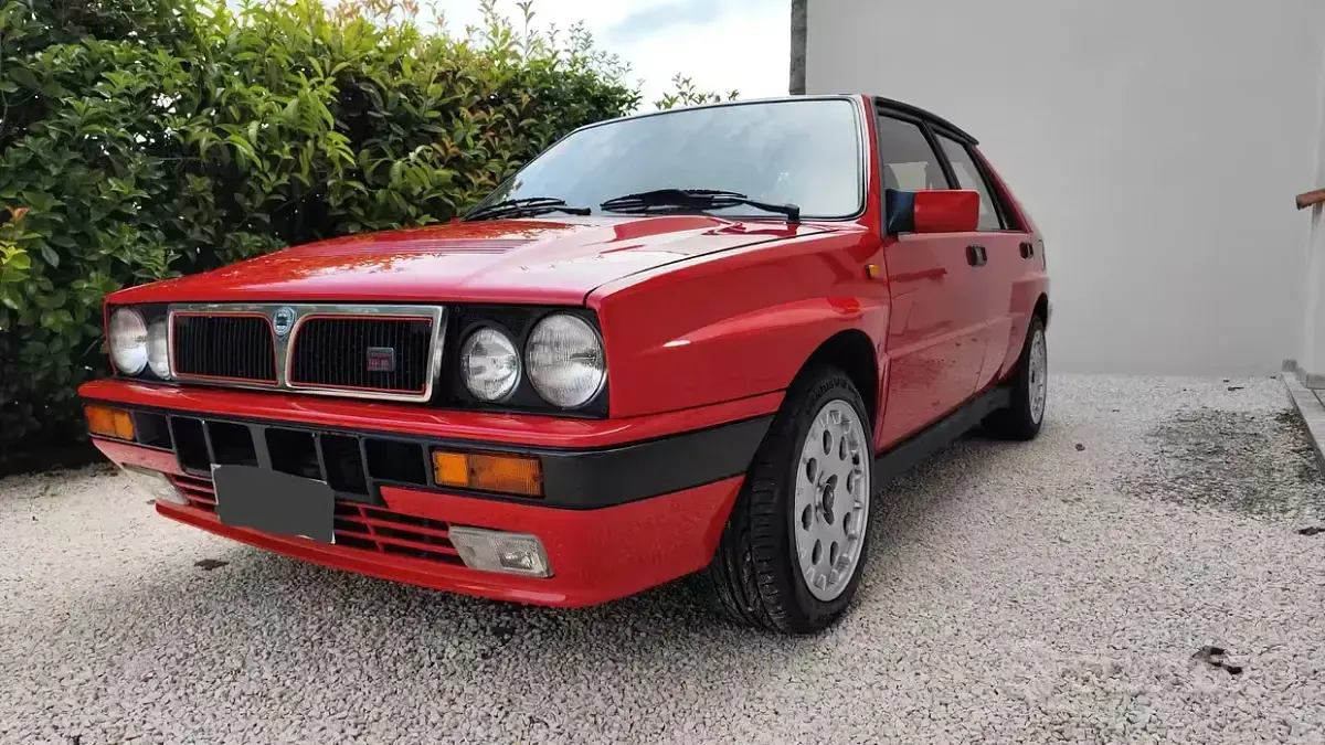 Usata Lancia Delta 196 CV (144 kW) 1989 Utilitaria