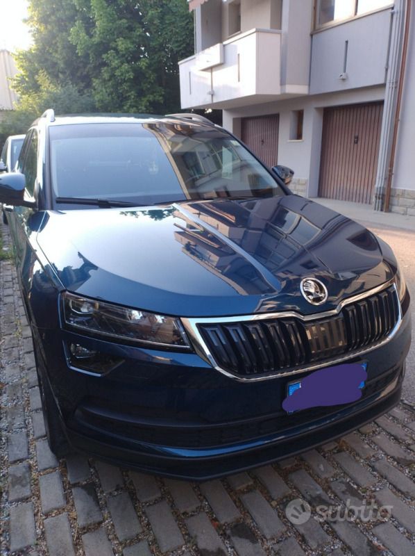 Blu Usata 2020 Skoda Karoq SUV | 19.500 € (Buon prezzo) - Immagine 1/4