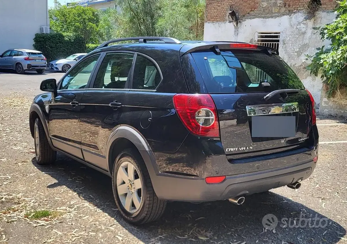 Usata Chevrolet Captiva LS 127 CV (93 kW) 2010 Nero SUV