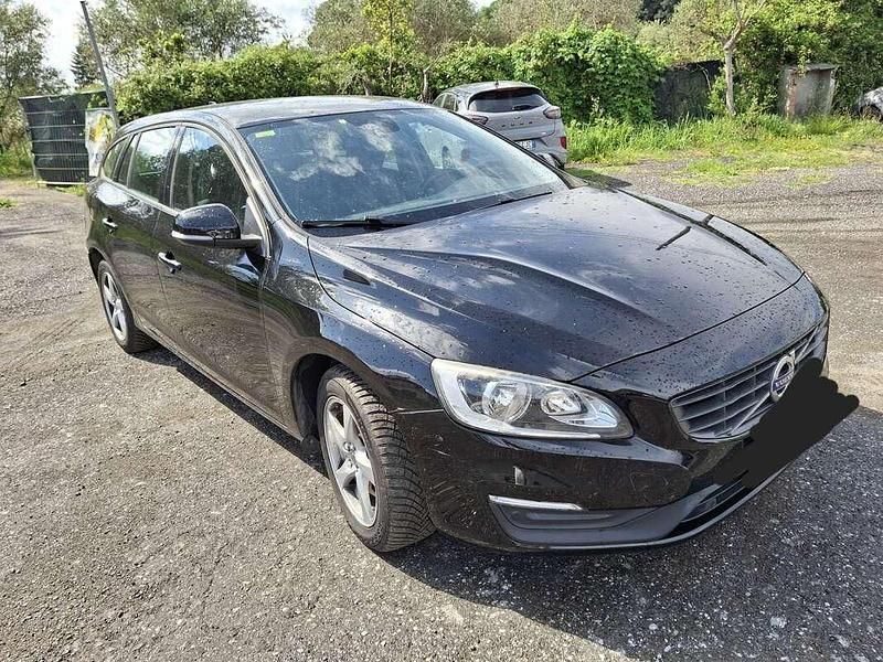 Usata Volvo V60 Business Edition 136 CV (100 kW) 2016 Station wagon