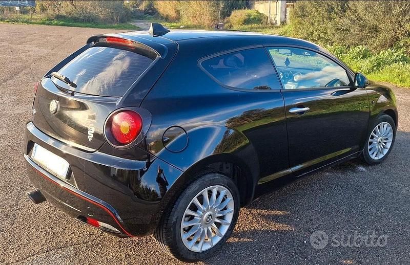 Usata Alfa Romeo MiTo 85 CV (62 kW) 2015 Nero Utilitaria