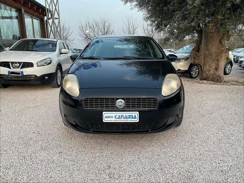 Usata Fiat Grande Punto 65 CV (47 kW) 2007 Nero Utilitaria