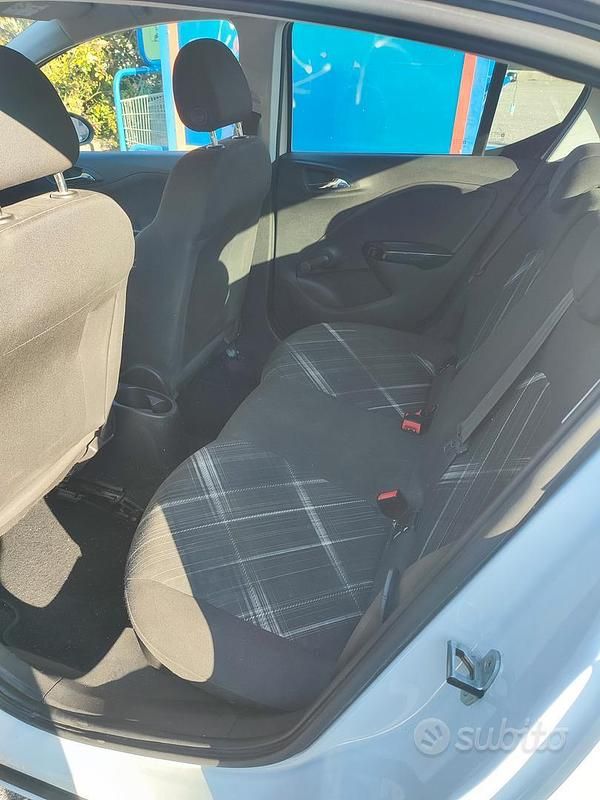 Usata Opel Corsa 69 CV (50 kW) 2016 Bianco Berlina