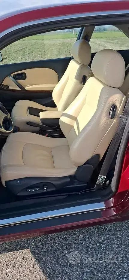 Usata Lancia Kappa 220 CV (161 kW) 1998 Rosso Coupé