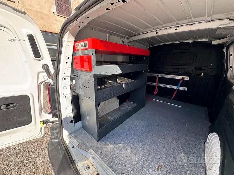 Usata Peugeot Partner Premium 102 CV (75 kW) 2020 Bianco Monovolume