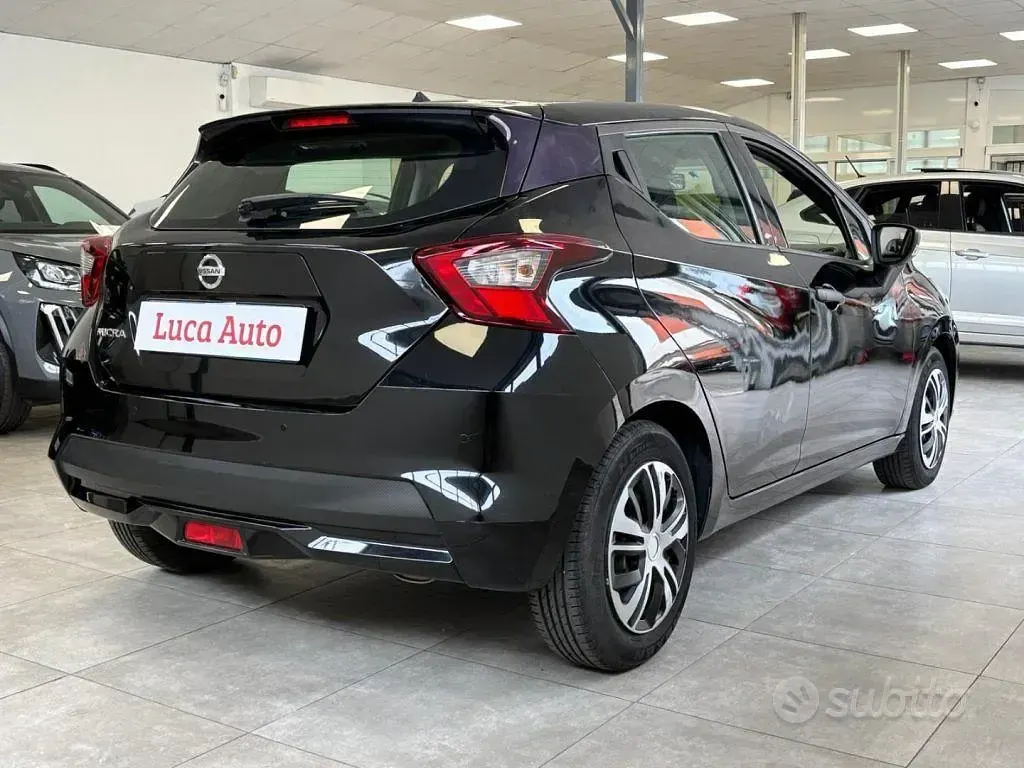 Używany Nissan Micra 71 KM (52 kW) 2018 Czarny Hatchback