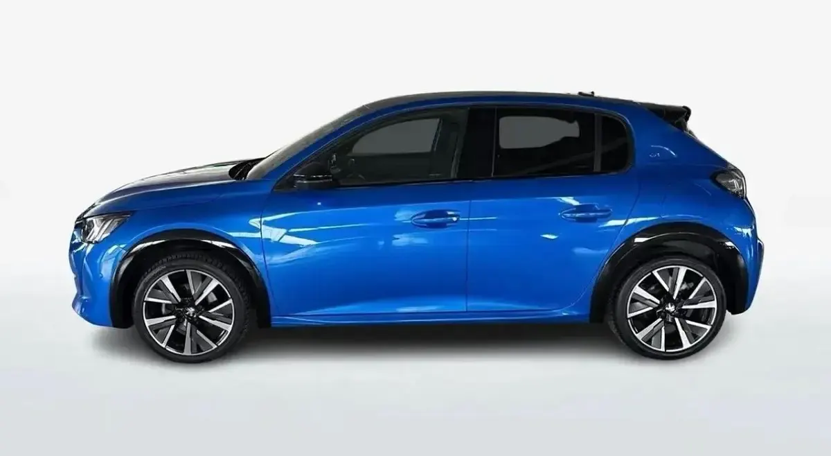 Usata Peugeot 208 GT-line 101 CV (74 kW) 2021 Blu Utilitaria