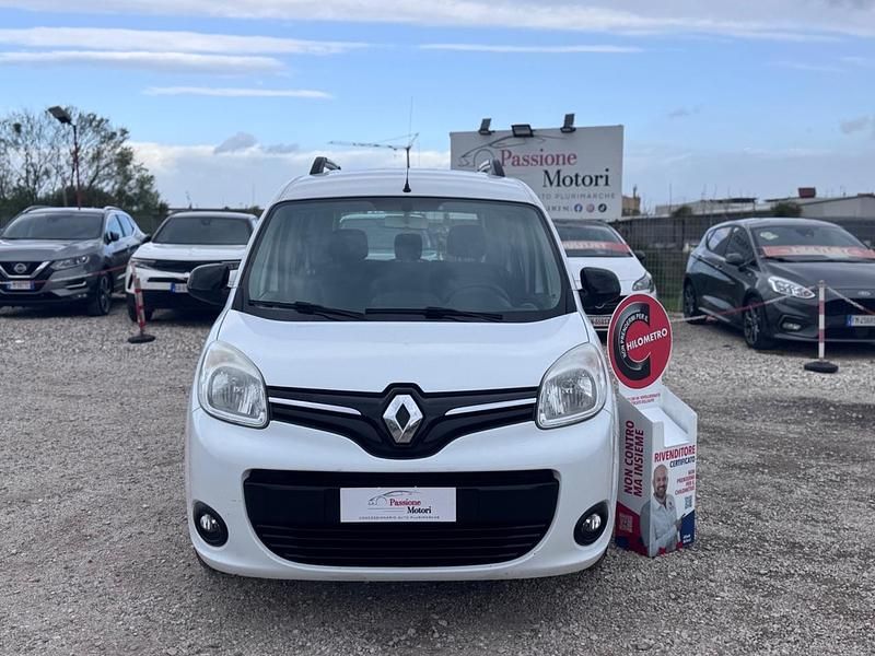 Usata Renault Kangoo Life 74 CV (54 kW) 2016 Bianco Monovolume