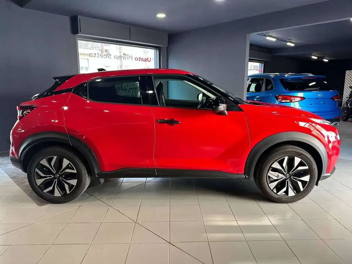 Usata Nissan Juke Acenta 114 CV (83 kW) 2025 Rosso SUV