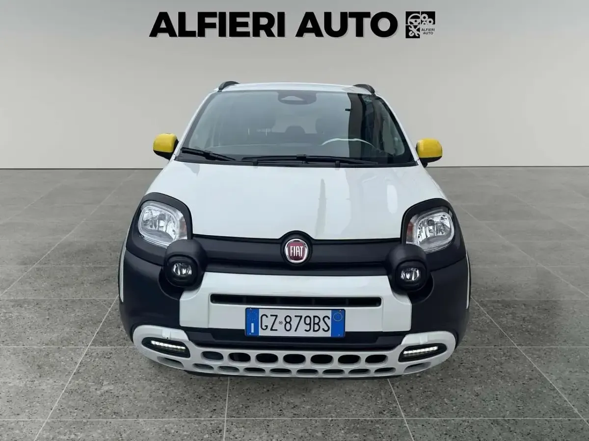 Usata Fiat Panda Cross Cross 69 CV (50 kW) 2025 Rosso Utilitaria