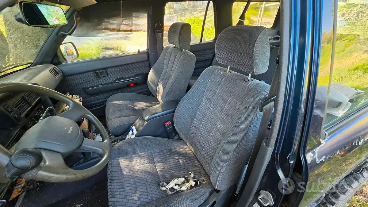 Usata Toyota 4 Runner 90 CV (66 kW) 1990 Blu SUV