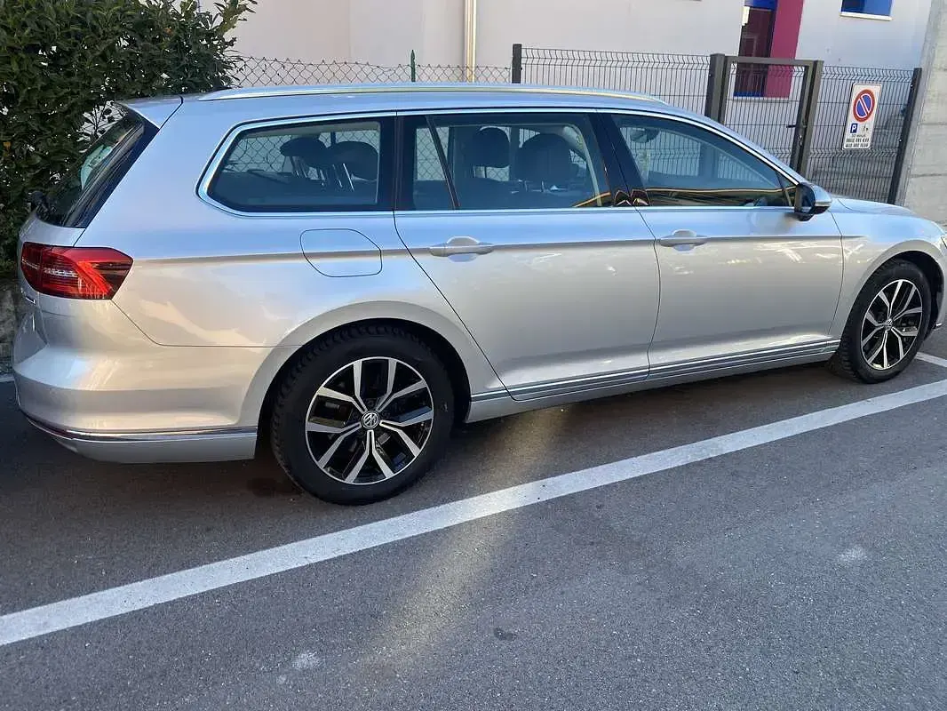 Usata VW Passat Executive 150 CV (110 kW) 2016 Station wagon